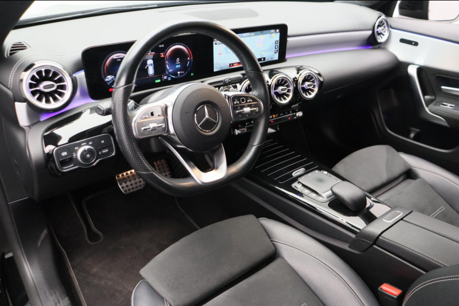 Mercedes-Benz CLA-Klasse Shooting Brake 250 e AMG LINE *FACELIFT* Apple car play Stoelverwarming Camera