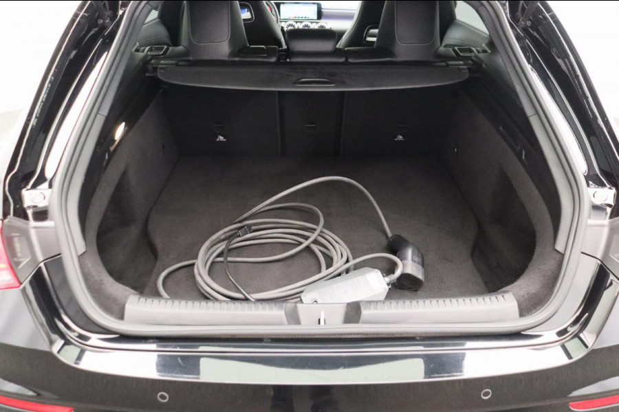 Mercedes-Benz CLA-Klasse Shooting Brake 250 e AMG LINE *FACELIFT* Apple car play Stoelverwarming Camera