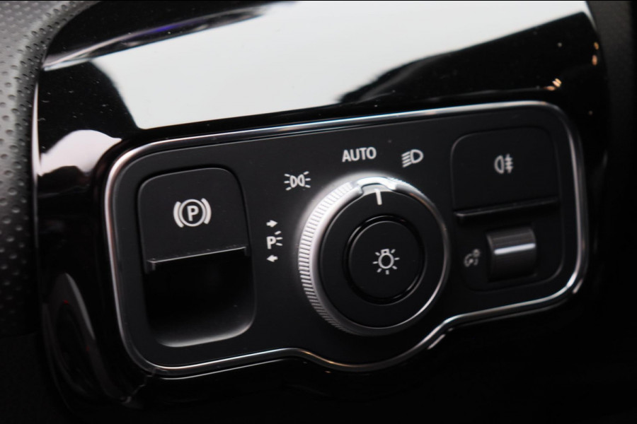 Mercedes-Benz CLA-Klasse Shooting Brake 250 e AMG LINE *FACELIFT* Apple car play Stoelverwarming Camera