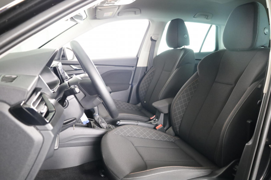 Škoda Kamiq 1.0 TSI Ambition 110 pk Automaat (DSG) | Verlengde garantie | Navigatie via App | Parkeersensoren achter | LED koplampen | Autom. airco |