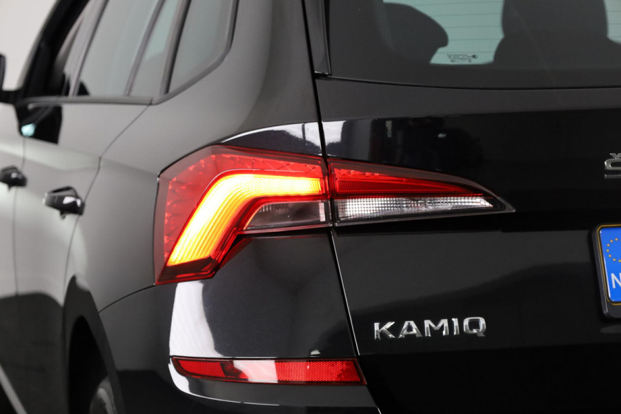 Škoda Kamiq 1.0 TSI Ambition 110 pk Automaat (DSG) | Verlengde garantie | Navigatie via App | Parkeersensoren achter | LED koplampen | Autom. airco |