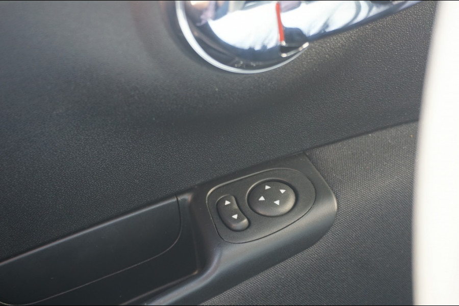 Fiat 500 Hybrid DAB+ | CRUISE | TWO TONE | PARK.SENS | 15'LMV |