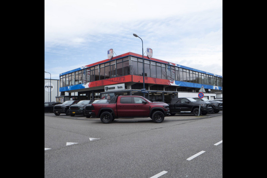 Dodge Ram 1500 | Laramie | Premium Night | 3.0L I6 Hurricane | BPM-VRIJ | 4X4 | | INCL BPM-VOORDEEL | LPG | 14,4-inch Touchscreen | Passenger Display | Getoonde accessoires zijn verkrijgbaar tegen meerprijs