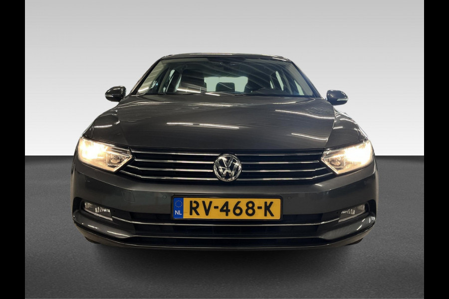 Volkswagen Passat Variant 1.4 TSI ACT Highline Business Automaat | Trekhaak | Winterwielenset