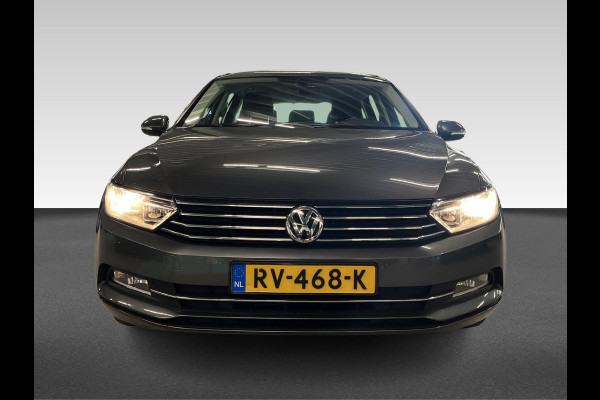 Volkswagen Passat Variant 1.4 TSI ACT Highline Business Automaat | Trekhaak | Winterwielenset