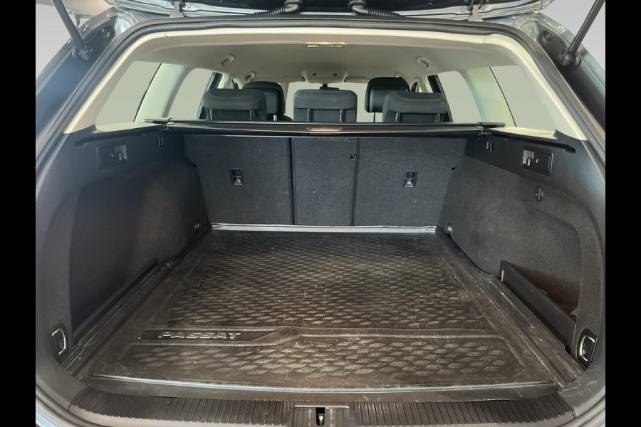 Volkswagen Passat Variant 1.4 TSI ACT Highline Business Automaat | Trekhaak | Winterwielenset