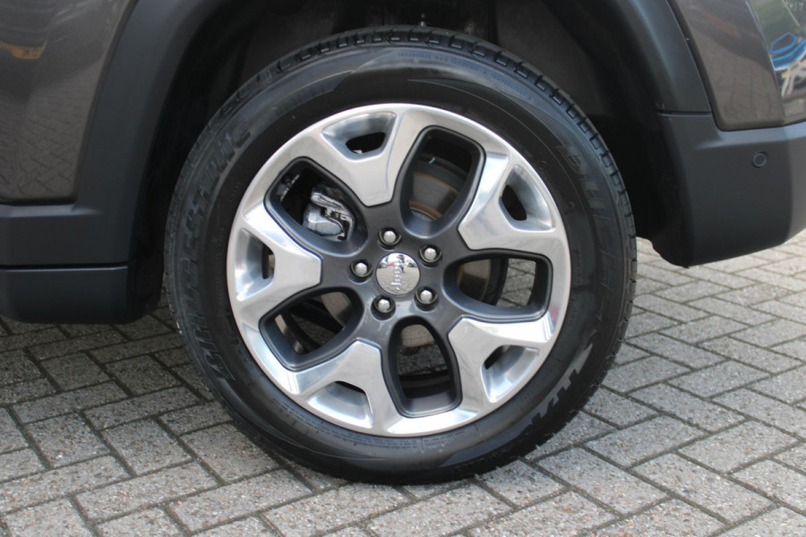 Jeep Compass 1.4 140PK MultiAir LIMITED | AFNEEMBARE TREKHAAK | ELEKTRISCH BEDIENBARE STOELEN MET GEHEUGENFUNCTIE | LEDEREN BEKLEDING | NAVIGATIE | KEYLESS ENTRY/START | CRUISE CONTROL | DAB+ RADIO | ACHTERUITRIJ CAMERA | DODEHOEK DETECTIE | BEATS AUDIO SYSTEM | CLIMATE CONTROL |