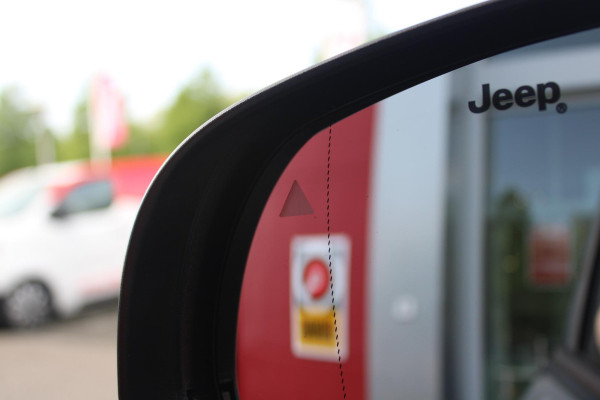 Jeep Compass 1.4 140PK MultiAir LIMITED | AFNEEMBARE TREKHAAK | ELEKTRISCH BEDIENBARE STOELEN MET GEHEUGENFUNCTIE | LEDEREN BEKLEDING | NAVIGATIE | KEYLESS ENTRY/START | CRUISE CONTROL | DAB+ RADIO | ACHTERUITRIJ CAMERA | DODEHOEK DETECTIE | BEATS AUDIO SYSTEM | CLIMATE CONTROL |