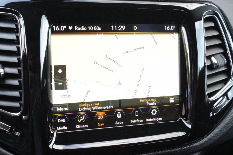 Jeep Compass 1.4 140PK MultiAir LIMITED | AFNEEMBARE TREKHAAK | ELEKTRISCH BEDIENBARE STOELEN MET GEHEUGENFUNCTIE | LEDEREN BEKLEDING | NAVIGATIE | KEYLESS ENTRY/START | CRUISE CONTROL | DAB+ RADIO | ACHTERUITRIJ CAMERA | DODEHOEK DETECTIE | BEATS AUDIO SYSTEM | CLIMATE CONTROL |