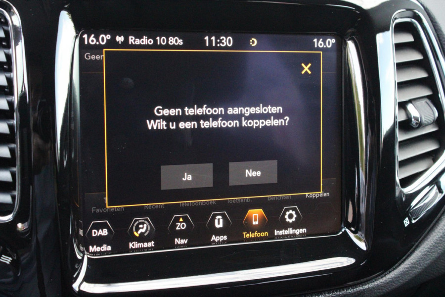 Jeep Compass 1.4 140PK MultiAir LIMITED | AFNEEMBARE TREKHAAK | ELEKTRISCH BEDIENBARE STOELEN MET GEHEUGENFUNCTIE | LEDEREN BEKLEDING | NAVIGATIE | KEYLESS ENTRY/START | CRUISE CONTROL | DAB+ RADIO | ACHTERUITRIJ CAMERA | DODEHOEK DETECTIE | BEATS AUDIO SYSTEM | CLIMATE CONTROL |
