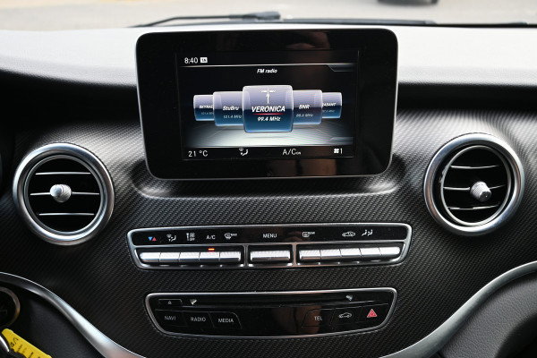 Mercedes-Benz V-Klasse 250d AMG L2 DC Edition Leder, Navigatie met camera, 2500 kg Trekhaak