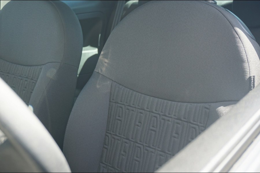 Fiat 500 HYBRID | NAVI | CRUISE | AUT.AIRCO | PARK.SENS | 15'LMV |
