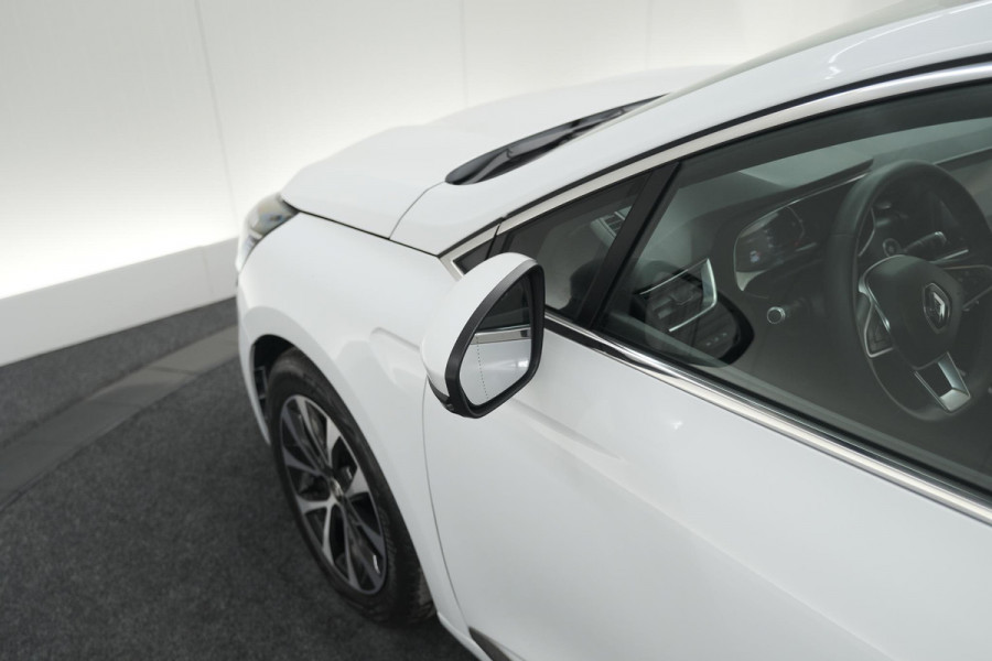 Renault Clio TCe 100 Bi-Fuel Intens | Camera | Navigatie | Parkeersensoren | Apple Carplay