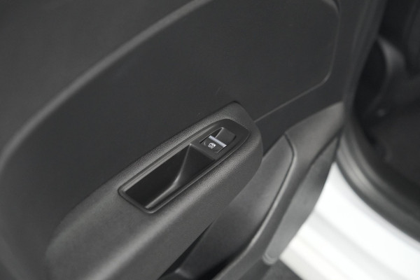 Renault Clio TCe 100 Bi-Fuel Intens | Camera | Navigatie | Parkeersensoren | Apple Carplay