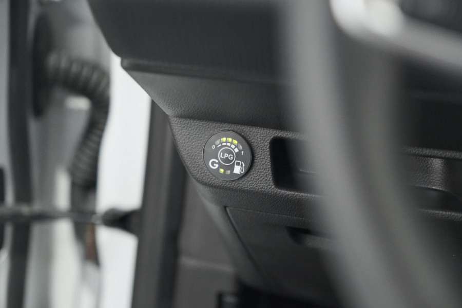 Renault Clio TCe 100 Bi-Fuel Intens | Camera | Navigatie | Parkeersensoren | Apple Carplay