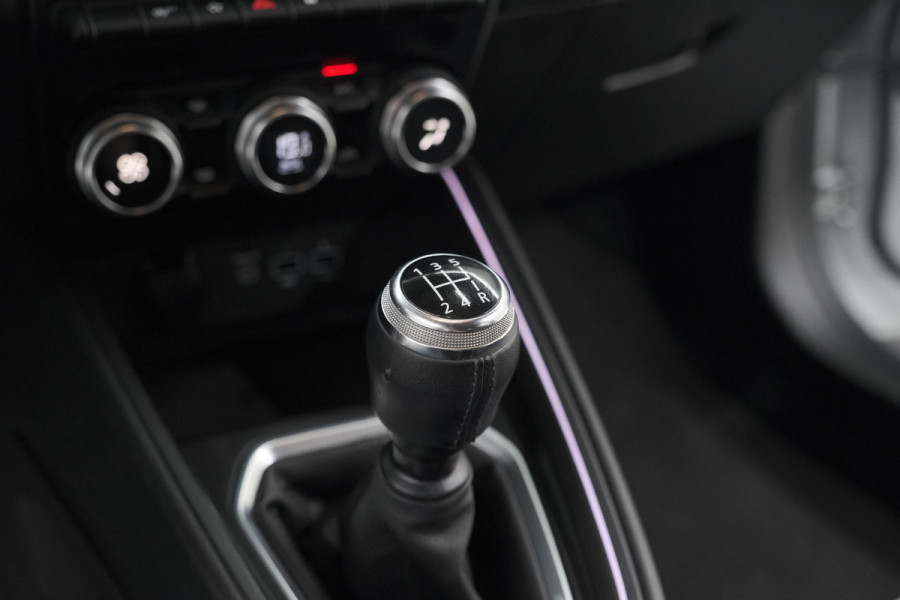 Renault Clio TCe 100 Bi-Fuel Intens | Camera | Navigatie | Parkeersensoren | Apple Carplay