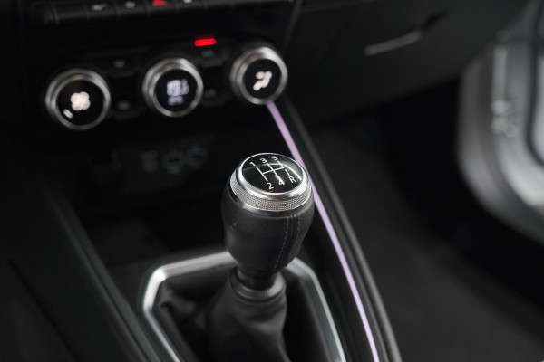 Renault Clio TCe 100 Bi-Fuel Intens | Camera | Navigatie | Parkeersensoren | Apple Carplay