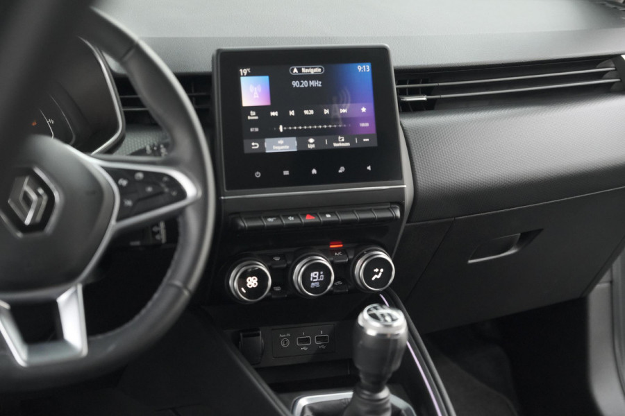 Renault Clio TCe 100 Bi-Fuel Intens | Camera | Navigatie | Parkeersensoren | Apple Carplay