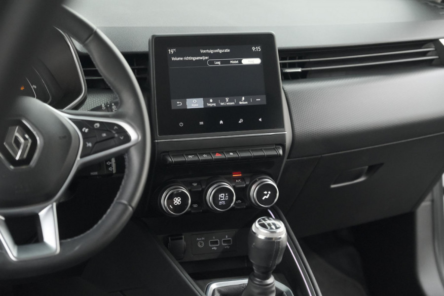 Renault Clio TCe 100 Bi-Fuel Intens | Camera | Navigatie | Parkeersensoren | Apple Carplay