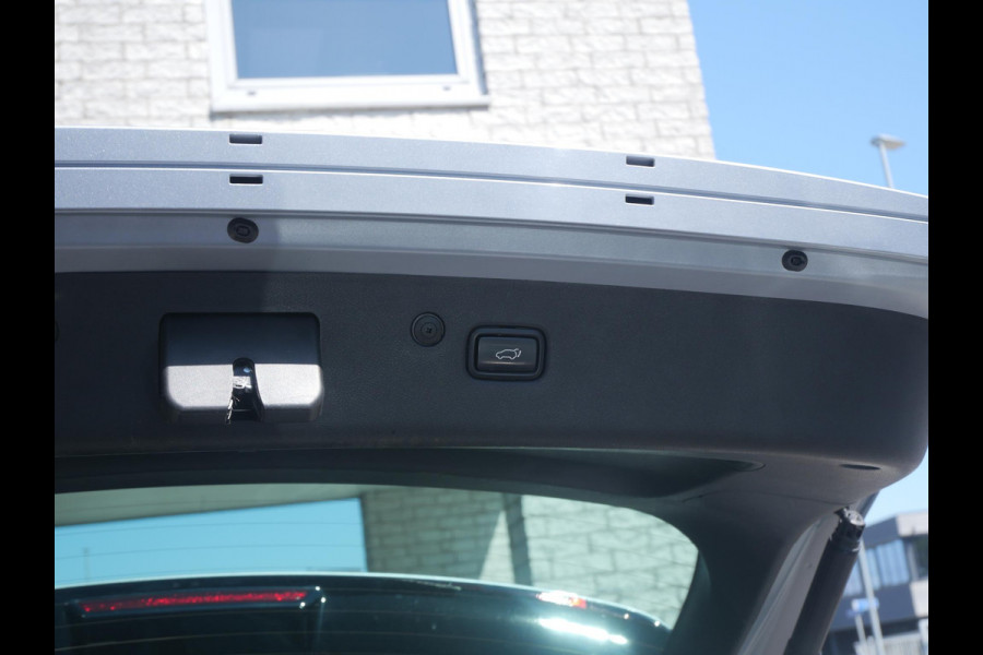 Kia Sportage 1.6 T-GDI Black Edition | Automaat | JBL | Panoramadak | Navi | Clima | 1600KG trekgewicht |