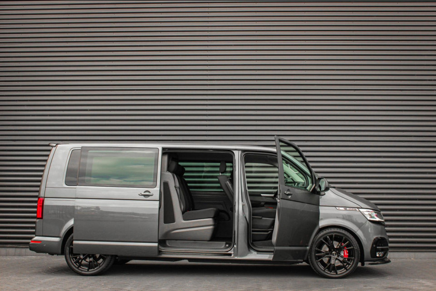 Volkswagen Transporter 2.0 TDI L2H1 30 DC BULLI 199PK DUBBEL CABINE / LEDEREN BEKLEDING / PDC / VERLAGINGSVEREN / 2X SCHUIFDEUR
