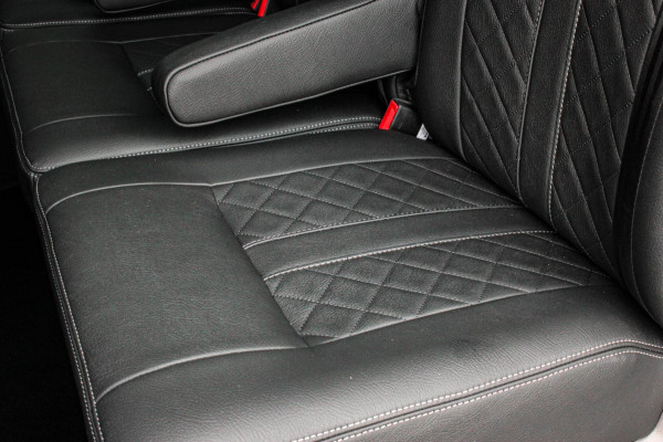 Volkswagen Transporter 2.0 TDI L2H1 30 DC BULLI 199PK DUBBEL CABINE / LEDEREN BEKLEDING / PDC / VERLAGINGSVEREN / 2X SCHUIFDEUR