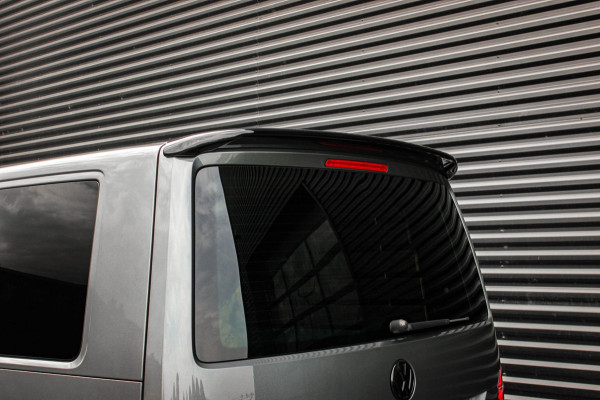 Volkswagen Transporter 2.0 TDI L2H1 30 DC BULLI 199PK DUBBEL CABINE / LEDEREN BEKLEDING / PDC / VERLAGINGSVEREN / 2X SCHUIFDEUR