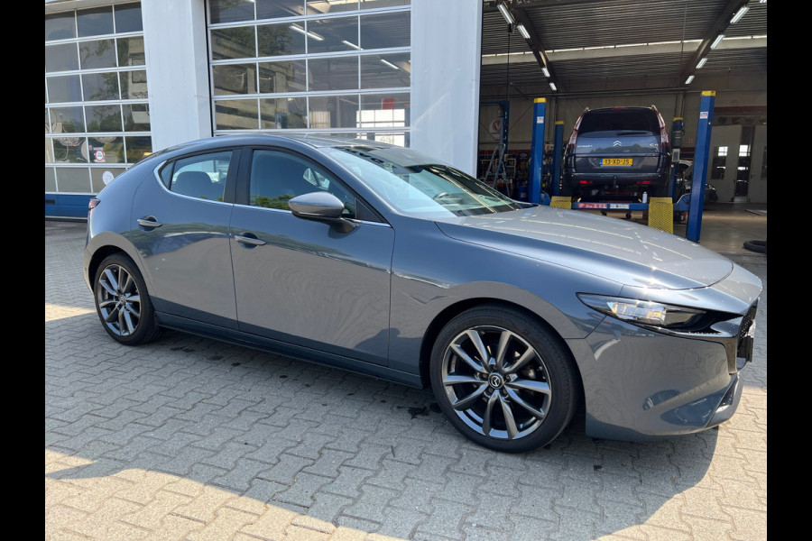 Mazda 3 2.0 e-SkyActiv-G M Hybrid 122 Luxury (BOVAG/RIJKLAARPRIJS)