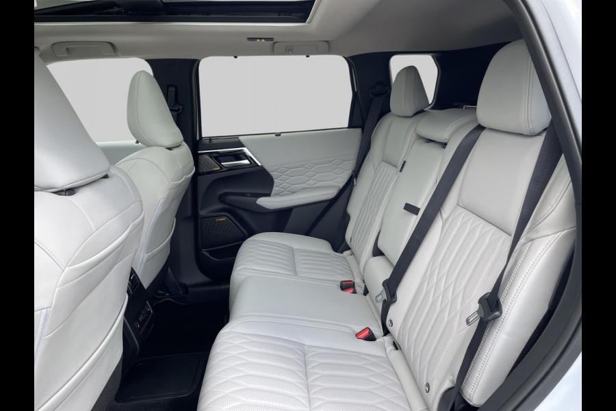 Mitsubishi Outlander 2.4 PHEV Instyle