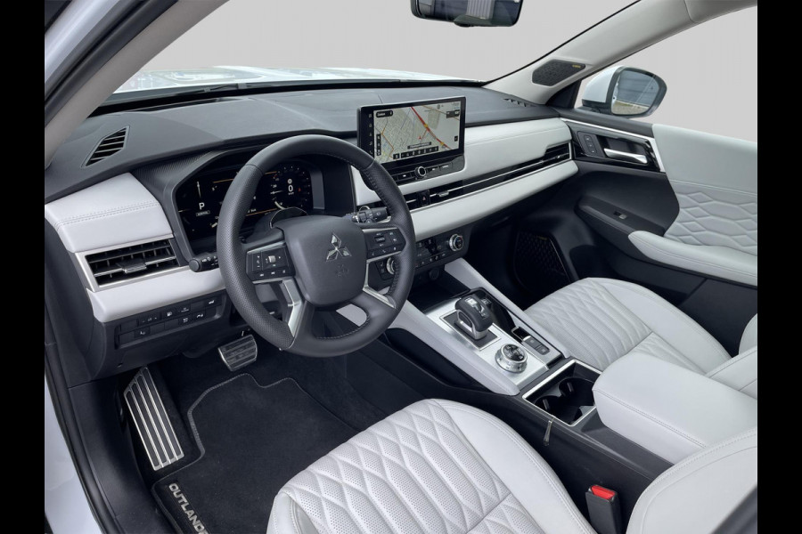 Mitsubishi Outlander 2.4 PHEV Instyle