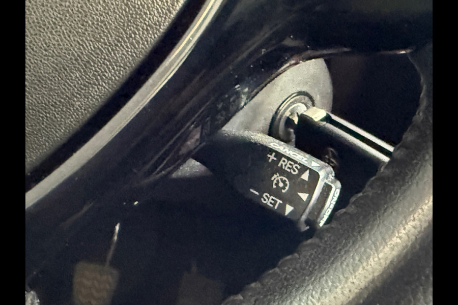 Toyota Aygo 1.0 VVT-i x-play limited Navi Camera