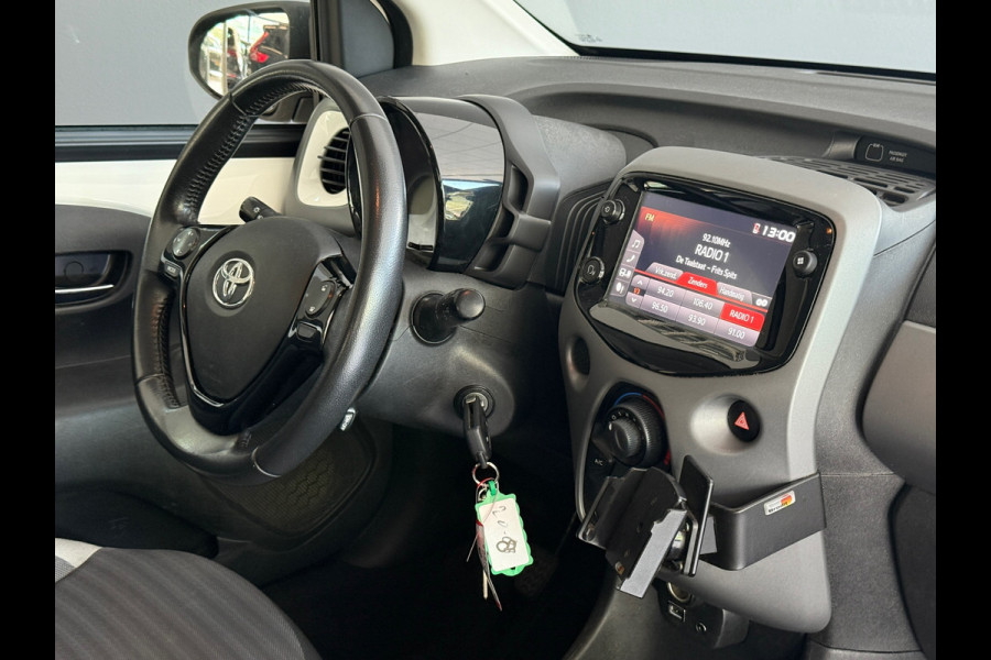 Toyota Aygo 1.0 VVT-i x-play limited Navi Camera