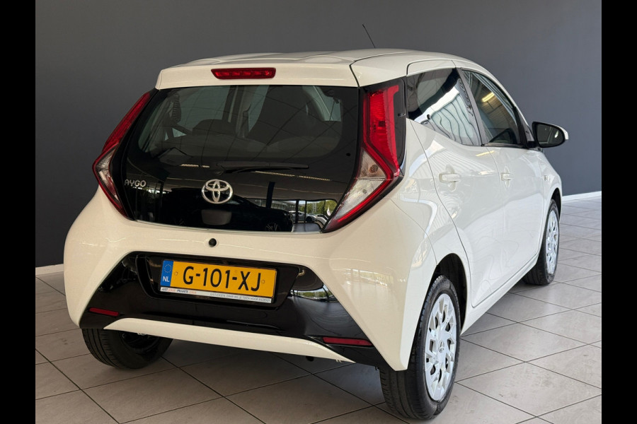 Toyota Aygo 1.0 VVT-i x-play limited Navi Camera