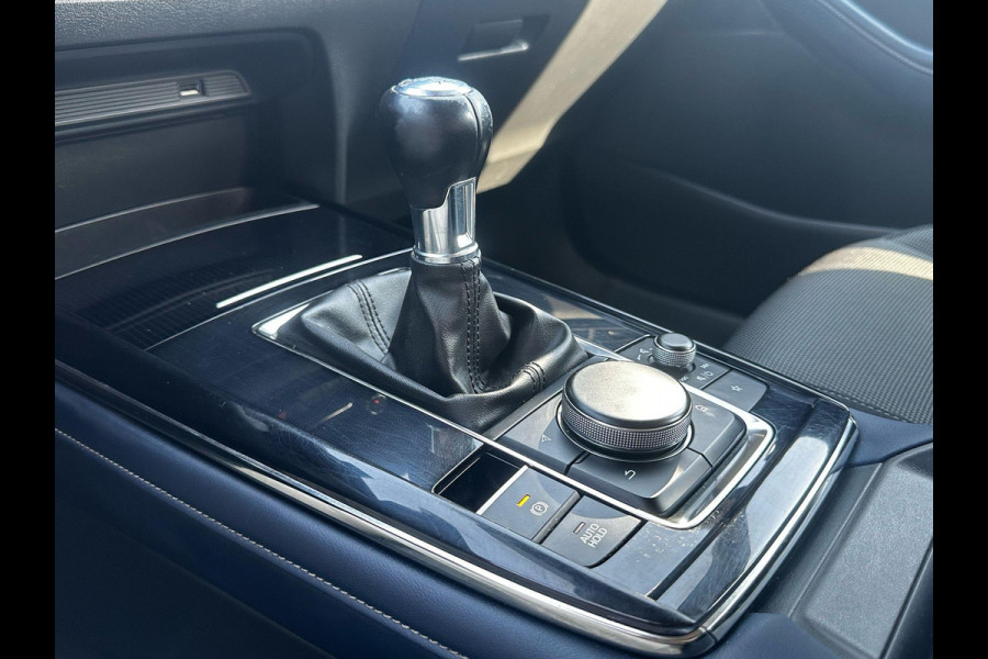 Mazda CX-30 2.0 e-SkyActiv-X M Hybrid Comfort | TREKHAAK AFNEEMBAAR | CAMERA | STOELVERWARMING |