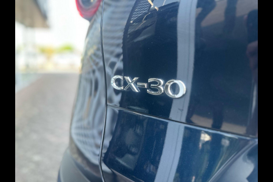 Mazda CX-30 2.0 e-SkyActiv-X M Hybrid Comfort | TREKHAAK AFNEEMBAAR | CAMERA | STOELVERWARMING |