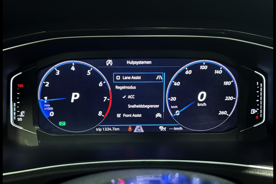 Volkswagen T-Roc 1.5 TSI DSG R-Line|Pano|Virtual|Camera|BOMVOL
