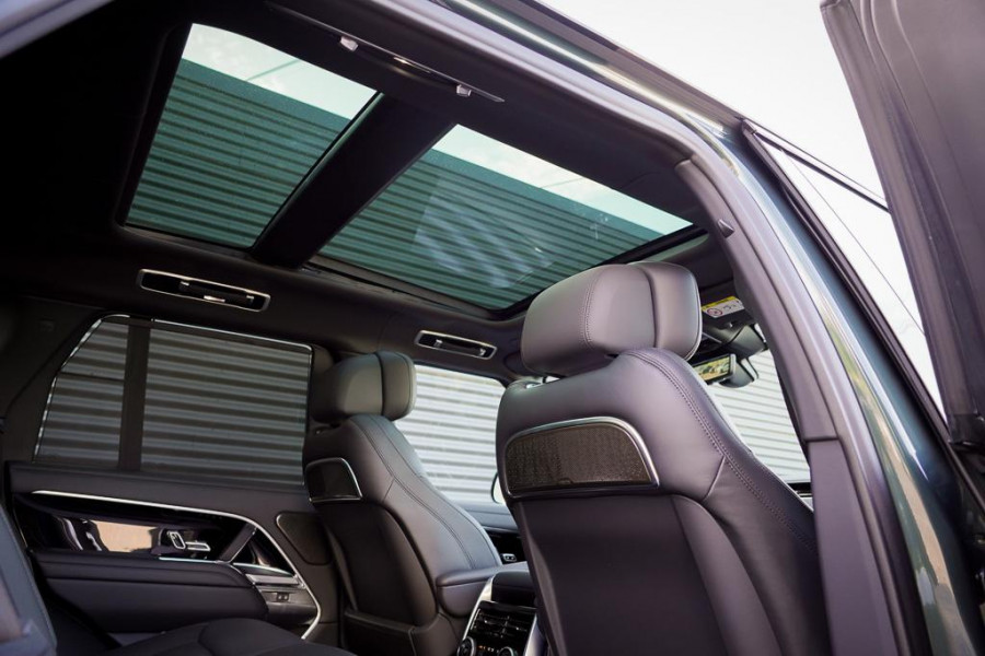 Land Rover Range Rover 3.0 P550e Autobiography PHEV / Pano / Massage / Comfort pack / 5jr Garantie / Belgravia