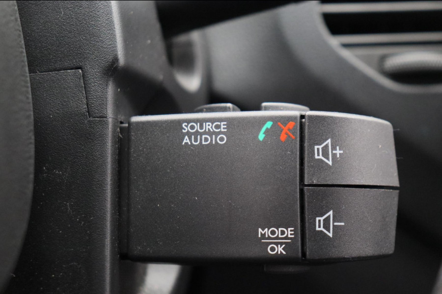 Renault Captur 0.9 TCe Dynamique Trekhaak Navigatie Climate-control Cruise * 1e Eigenaar *