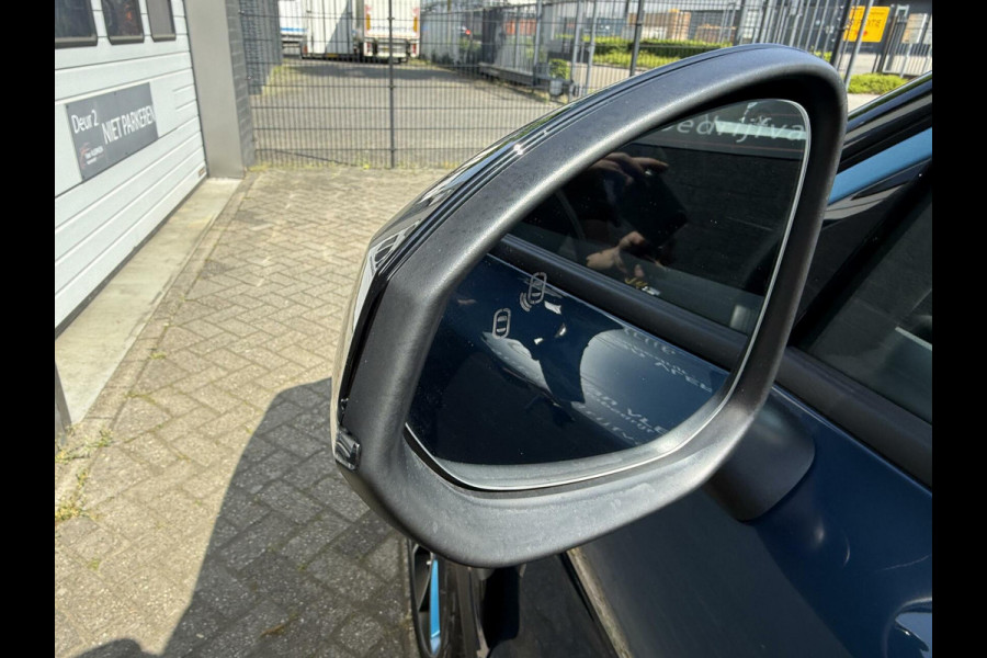Lynk & Co 01 1.5 LONG RANGE PLUG-IN 360 CAMERA
