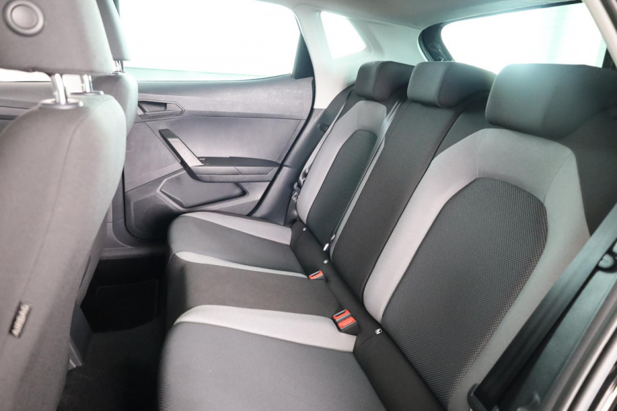 Seat Ibiza 1.0 TSI Style Business Intense 95 pk | Navigatie | Parkeersensoren | Achteruitrijcamera | Cruise control | Autom. airco | Apple Carplay/Android Auto |