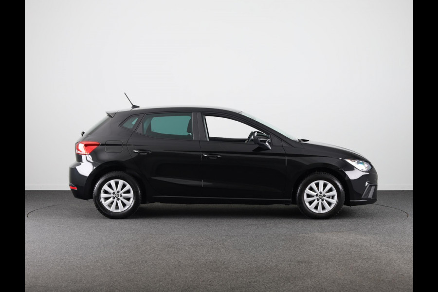 Seat Ibiza 1.0 TSI Style Business Intense 95 pk | Navigatie | Parkeersensoren | Achteruitrijcamera | Cruise control | Autom. airco | Apple Carplay/Android Auto |