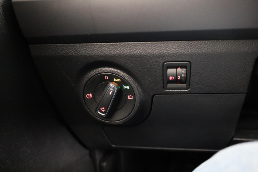 Seat Ibiza 1.0 TSI Style Business Intense 95 pk | Navigatie | Parkeersensoren | Achteruitrijcamera | Cruise control | Autom. airco | Apple Carplay/Android Auto |