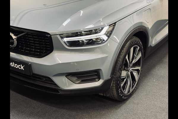 Volvo XC40 T5 Recharge R-Design | 20" | Panorama | Camera