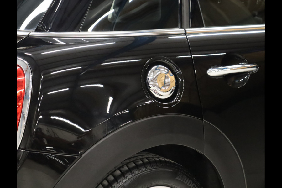 MINI Mini 2.0 Cooper S [STOELVERWARMING, SPORTSTOELEN, ALARM KLASSE 3, UNION JACK ACHTERLICHT, KEYLESS, CRUISE CONTROL, PARKEERSENSOREN, NIEUWSTAAT]