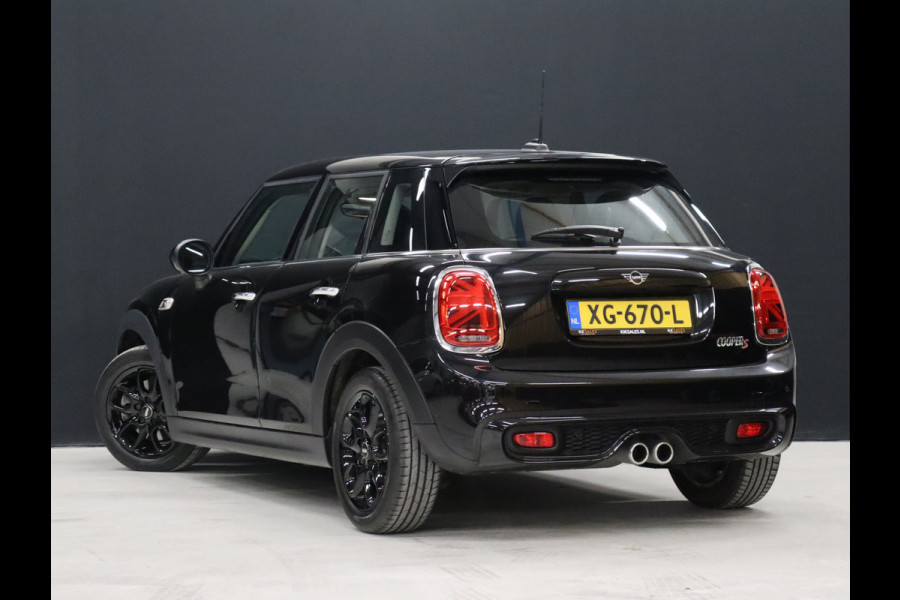 MINI Mini 2.0 Cooper S [STOELVERWARMING, SPORTSTOELEN, ALARM KLASSE 3, UNION JACK ACHTERLICHT, KEYLESS, CRUISE CONTROL, PARKEERSENSOREN, NIEUWSTAAT]