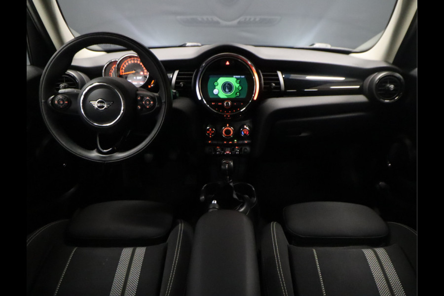 MINI Mini 2.0 Cooper S [STOELVERWARMING, SPORTSTOELEN, ALARM KLASSE 3, UNION JACK ACHTERLICHT, KEYLESS, CRUISE CONTROL, PARKEERSENSOREN, NIEUWSTAAT]