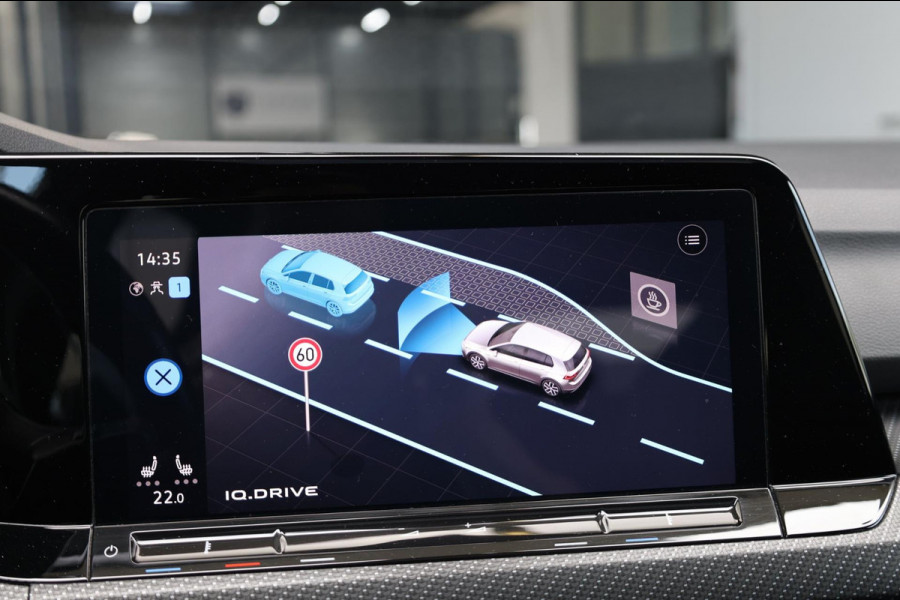 Volkswagen Golf 1.5 eTSI R-Line IQ+LED/VIRTUAL/SFEER/ALCANTARA+S.VERWARMING/18" LMV/CAM/LINE/ACC/ECC/12 MDN GARANTIE!