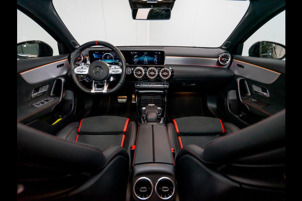 Mercedes-Benz A-Klasse AMG 35 4MATIC | Aero pakket | Akrapovic | Performance stoelen