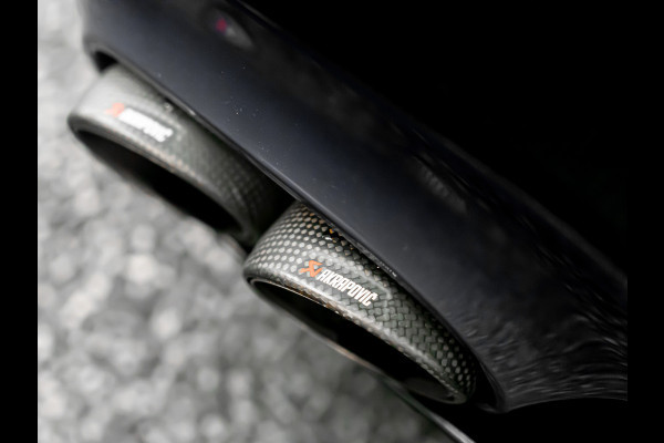 Mercedes-Benz A-Klasse AMG 35 4MATIC | Aero pakket | Akrapovic | Performance stoelen