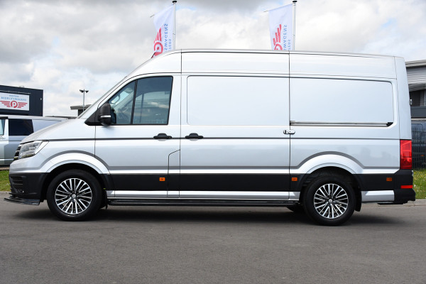 Volkswagen Crafter 35 2.0 TDI L3H3 Highline Adaptieve Cruise, Camera, Carplay, LED, Multimedia, 140PK, Automaat, 2 x Schuifdeur, Stoelverwarming, Uniek!
